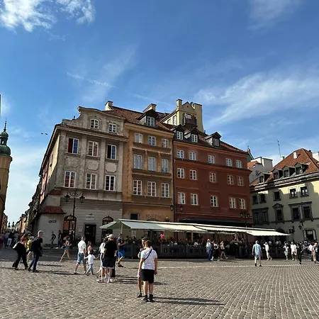 Old Town Plac Zamkowy 15-19 *